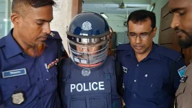 সাভারে পুলিশ সদস্যকে পিটিয়ে হত্যা: গ্রেফতার প্রধান আসামি রিমান্ডে