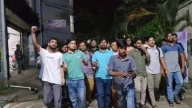 সরকারি চাকরির ভাইভায় নম্বর বাড়ানোর প্রতিবাদে জবিতে বিক্ষোভ মিছিল
