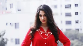 আমাকে সবসময় টাকা কামানোর মেশিন হিসেবে ব্যবহার করেছে: পপি