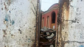 গরুর মাংসের দোকান বন্ধ, বাংলায় হঠাৎ এমন সংকট কেন?