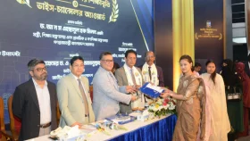 জাতীয় বিশ্ববিদ্যালয়ের ভাইস-চ্যান্সেলর অ্যাওয়ার্ড পেলেন ৫৭ শিক্ষার্থী