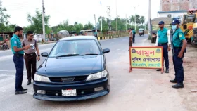 রাখার জায়গা নেই, চাইলেও আর গাড়ি জব্দ করতে পারছে না পুলিশ