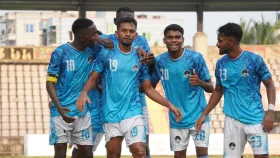 লিগ শুরুর দিনেই আবাহনীর হোঁচট, ফর্টিসের গোলবন্যা