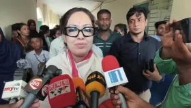 একজন নাগরিক যেকোনও সময় দেশ ছাড়তে ও দেশে ঢুকতেও পারে: রুমিন ফারহানা
