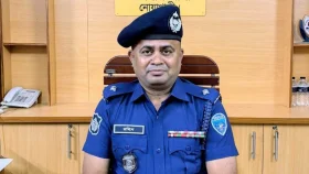 আ.লীগ নেতার বাড়িতে দাওয়াত খাওয়ার পর থানার ওসিকে প্রত্যাহার