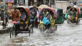 মতিঝিলে জলাবদ্ধতা, নটর ডেম কলেজের ক্লাস বাতিল