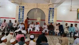 মসজিদে চেয়ার-সোফা বসিয়ে সভা, এমপিকে ঘিরে সমালোচনা