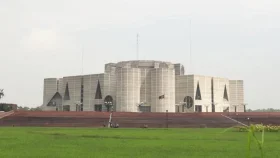 সংসদ সদস্যকে গ্রেফতারে স্পিকারের অনুমতি কখন প্রয়োজন
