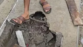 এবার সাড়ে পাঁচ কোটি টাকার সেতু রডের বদলে তার, প্রকৌশলীকে বদলি
