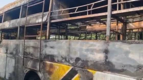 স্লিপার বাসে ‘পোড়া গন্ধ’ পেয়েও থামাননি চালক, আগুনে প্রাণ হারালেন ৯ জন