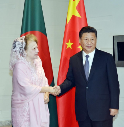 ২০১৬ সালের অক্টোবরে চীনের রাষ্ট্রপতির সঙ্গে খালেদা জিয়া