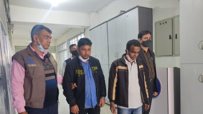 গ্রেফতার করা দুজন