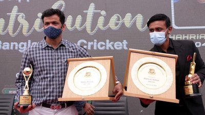 খেলোয়াড়ি জীবনের ইতি টানলেন আব্দুর রাজ্জাক ও শাহরিয়ার নাফীস