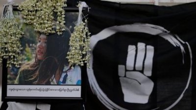 মিয়ানমারের বিক্ষোভে মাথায় গুলিবিদ্ধ হওয়া সেই তরুণীর মৃত্যু