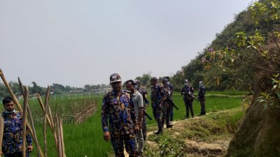 টেকনাফে রোহিঙ্গা ক্যাম্পে সংঘর্ষে নিহত ১