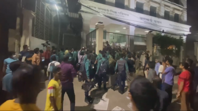 জনকণ্ঠে গণছাঁটাই, প্রতিবাদ সাংবাদিক নেতাদের