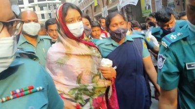বিএনপি নেত্রী নিপুণ রিমান্ডে