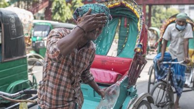ঘরে-বাইরে কোথাও স্বস্তি নেই (ফটো স্টোরি)