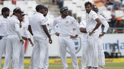 বেতন-ভাতা নিয়ে বোর্ডের সঙ্গে বনছে না লঙ্কানদের