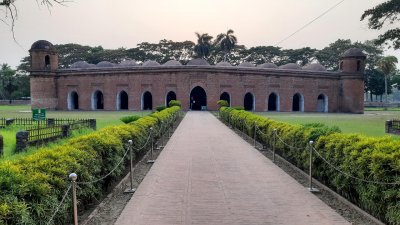ষাট গম্বুজ মসজিদ, বাগেরহাট