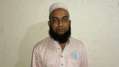 ইয়াবাসহ মাদ্রাসার অধ্যক্ষ গ্রেফতার