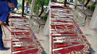 রূপগঞ্জে একটি মসজিদের অজুখানার ছাদ থেকে শতাধিক দেশীয় অস্ত্র উদ্ধার করেছে পুলিশ