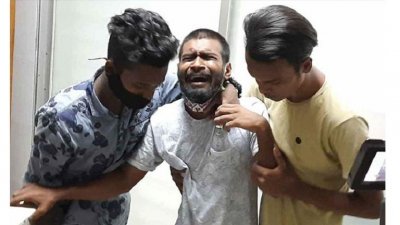 স্বজনদের আহাজারি। ছবি: সংগৃহীত