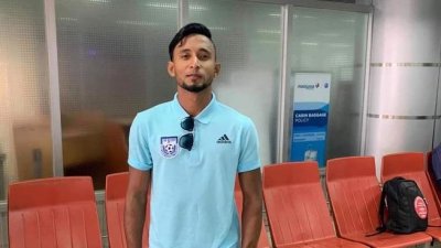 ডিফেন্সিভ মিডফিল্ডার আতিকুর রহমান ফাহাদ পড়েছেন চোটে