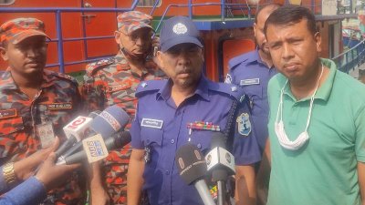 গাবতলীতে নৌকাডুবির ঘটনায় উদ্ধার অভিযান সমাপ্ত ঘোষণা করে নৌ-পুলিশ