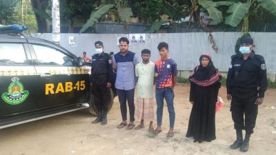 সাড়ে তিন লাখ ইয়াবা এবং বিদেশি মদসহ চার মাদক কারবারিকে গ্রেফতার করেছে র্যাব