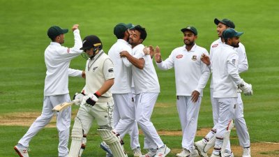 বাংলাদেশ-নিউজিল্যান্ড টেস্টের একটি মুহূর্ত, ফাইল ছবি।