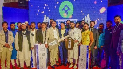 মুদি দোকানিদের পাশে মোকাম