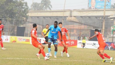 শেখ রাসেল ও চট্টগ্রাম আবাহনী ম্যাচের একটি মুহূর্ত