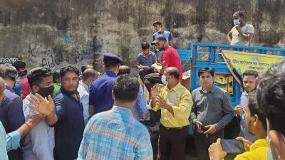 প্রথম ধাপে ২০ মার্চ থেকে ৩১ মার্চ পর্যন্ত টিসিবির পণ্য বিক্রি হয়েছে চট্টগ্রামে