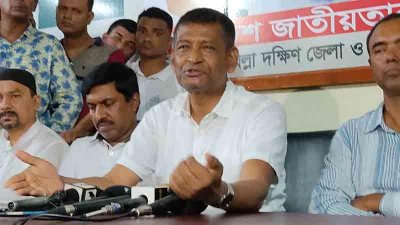সংবাদ সম্মেলনে আমিরুজ্জামান আমির