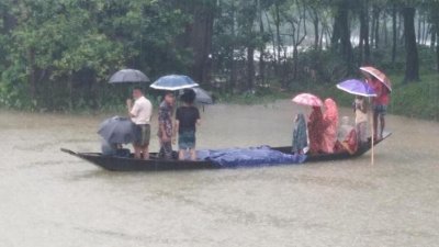 উদ্ধার ও ত্রাণ বিতরণে বিজিবি