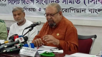 অনুষ্ঠানে বক্তব্য রাখেন প্রবাসী কল্যাণ ও বৈদেশিক কর্মসংস্থানমন্ত্রী ইমরান আহমেদ