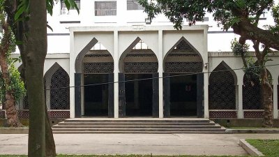 ঢাবির কেন্দ্রীয় মসজিদে ঈদের প্রথম জামাত সকাল ৮টায়