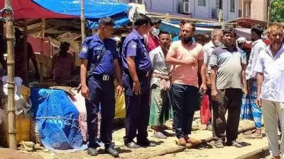 ট্রেনের ছাদ থেকে পড়ে প্রাণ গেলো শ্রমিকের