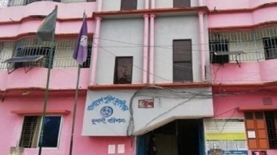 মেম্বারের নেতৃত্বে ৬৫ লাখ টাকা ছিনতাইয়ের অভিযোগ