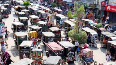রাজশাহী নগরীতে ‘সিটি বাস সার্ভিস’ চালুর পরই ধর্মঘট প্রত্যাহার করেছেন ব্যাটারিচালিত অটোরিকশাচালকরা