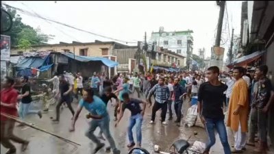 পুলিশের সঙ্গে বিএনপির কর্মীদের সংঘর্ষ