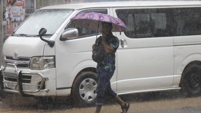 রাজধানীর বিভিন্ন এলাকায় বৃষ্টি