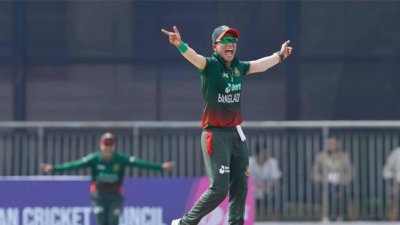 সালমা মনে করেন, দিনটা নিজেদের ছিল না বলেই বাংলাদেশ হেরেছে।