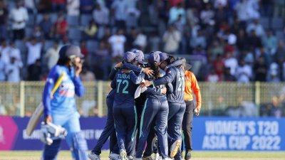 ভারতের কোচের সঙ্গে একমত নন পাকিস্তান অধিনায়ক