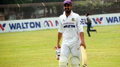 নাসিরের ঝড়ো ব্যাটিংয়ে হারলেন তামিম-মুমিনুলরা