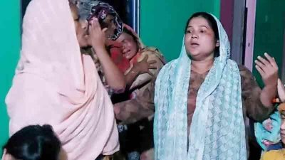 নিহতের স্বজনদের আহাজারি