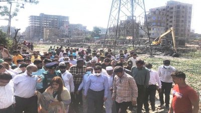 বুড়িগঙ্গা আদি চ্যানেলে চলমান পরিষ্কার, খনন ও উচ্ছেদ কার্যক্রম পরিদর্শনে মেয়র তাপস