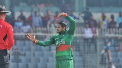 অলরাউন্ডারদের র্যাঙ্কিংয়ে স্টোকসকে টপকালেন সাকিব