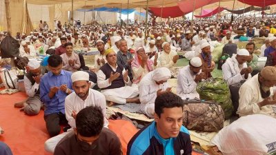 যমুনা নদীর শহর রক্ষাবাঁধ হার্ড পয়েন্ট তীরে তিন দিনব্যাপী আঞ্চলিক ইজতেমা অনুষ্ঠিত